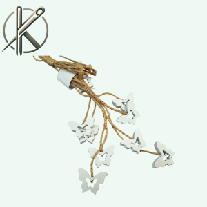 fehér fa pillangó madzaggal