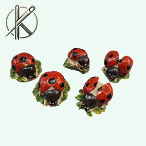 Katica kerámia figura